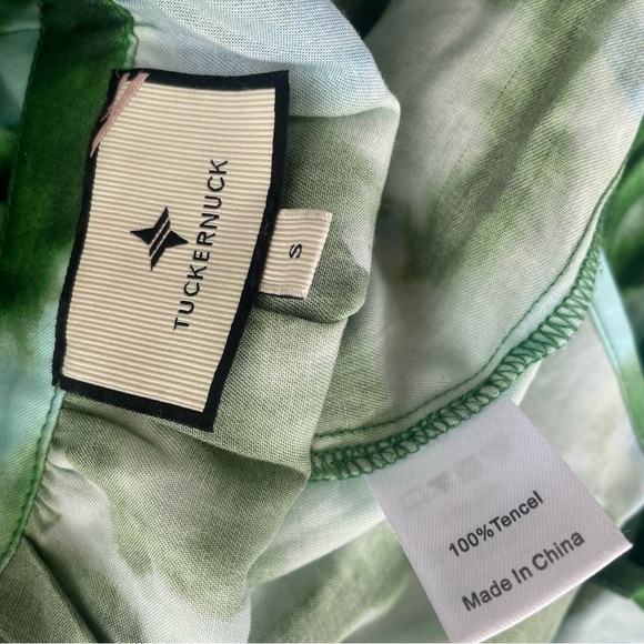 TUCKERNUCK Deep Lagoon Luca Puff Sleeve Button Down Blouse $178 - Picture 14 of 16